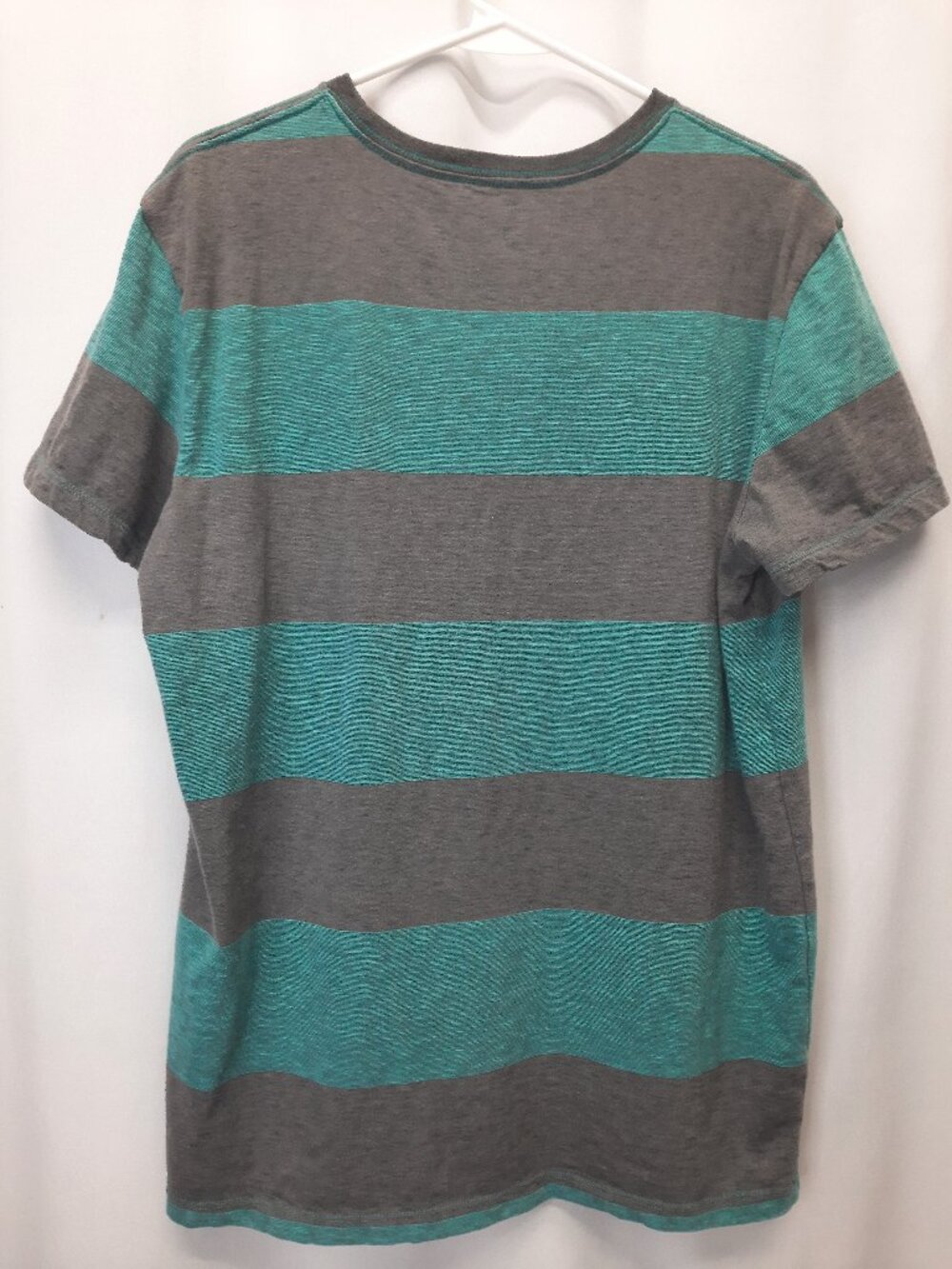 American Eagle Men's Large Striped Pocket T-Shirt Gray Teal Casual Preppy Retro - Picture 2 of 8